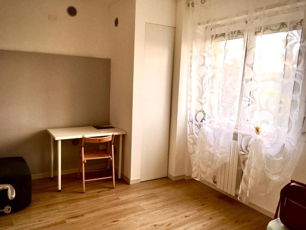 Appartamento Con Due Camere Da Letto E Free Park Vérone Extérieur photo