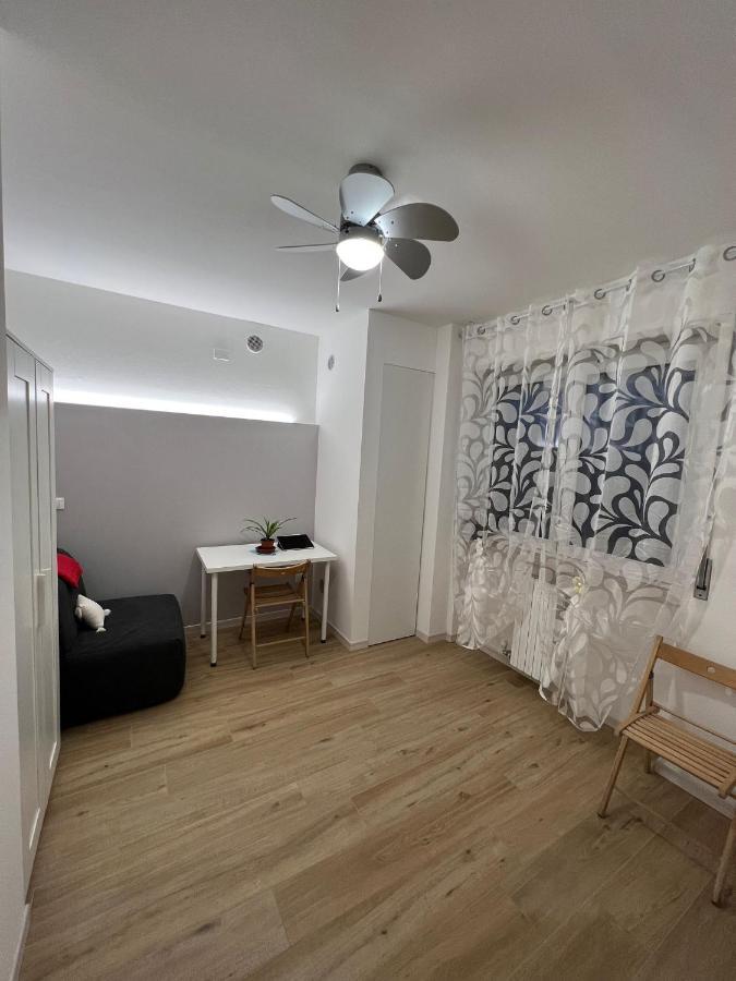 Appartamento Con Due Camere Da Letto E Free Park Vérone Extérieur photo