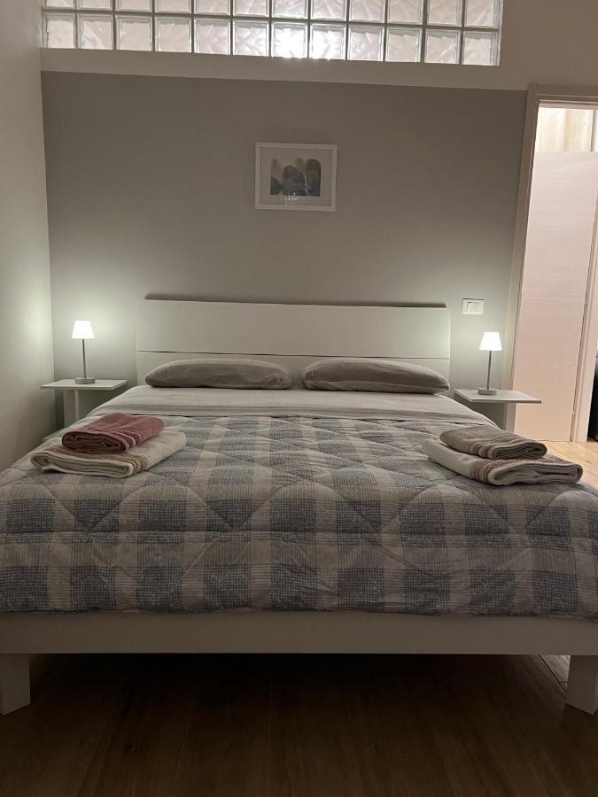 Appartamento Con Due Camere Da Letto E Free Park Vérone Extérieur photo