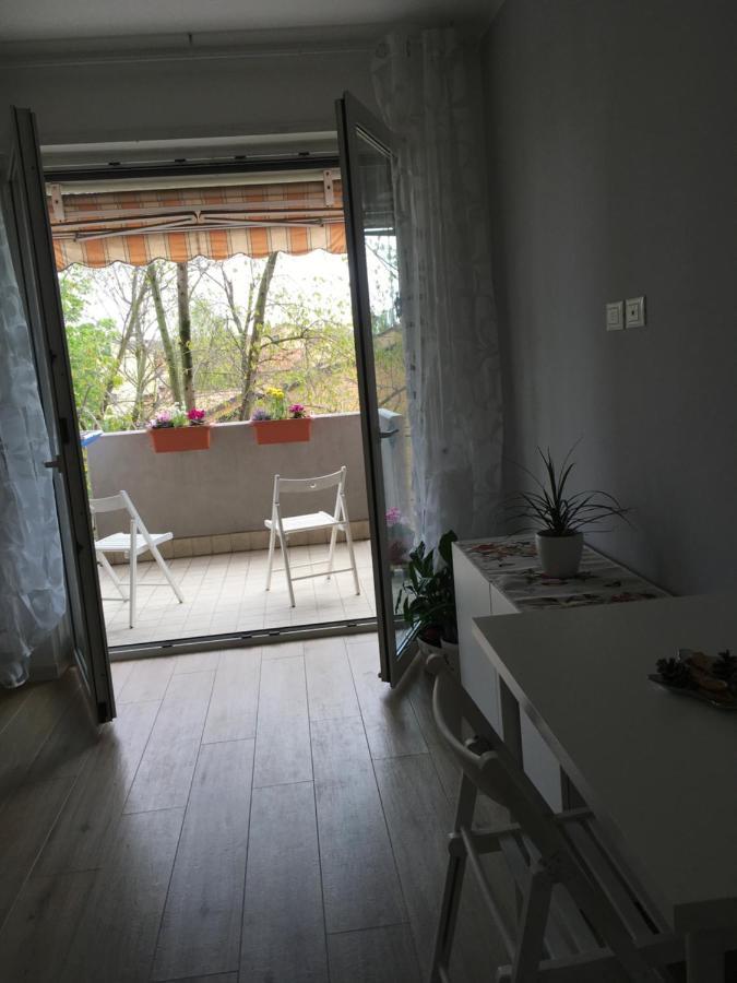 Appartamento Con Due Camere Da Letto E Free Park Vérone Extérieur photo